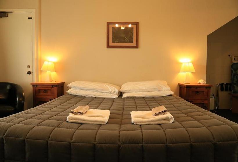 Motel Drury Motor Lodge 1