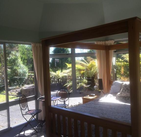 Woodland Glen Lodge B&b 8