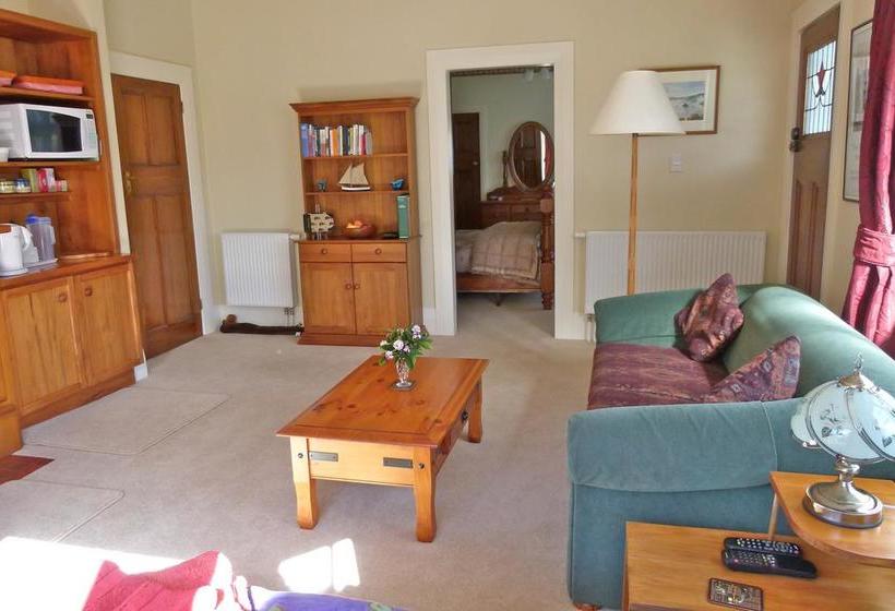 Peppertree Bed & Breakfast 4