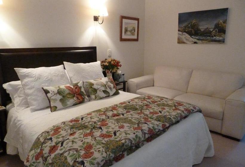 L Abri Bed And Breakfast 13