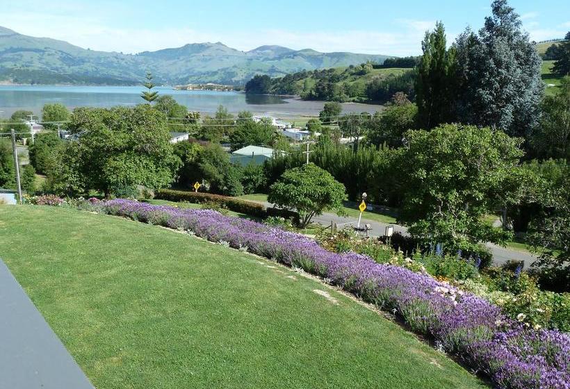 L Abri Bed And Breakfast 18