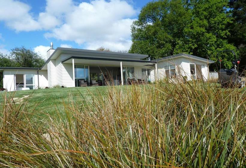 L Abri Bed And Breakfast 2