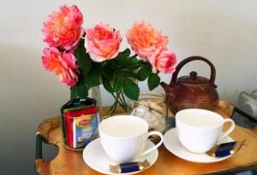 L Abri Bed And Breakfast 20