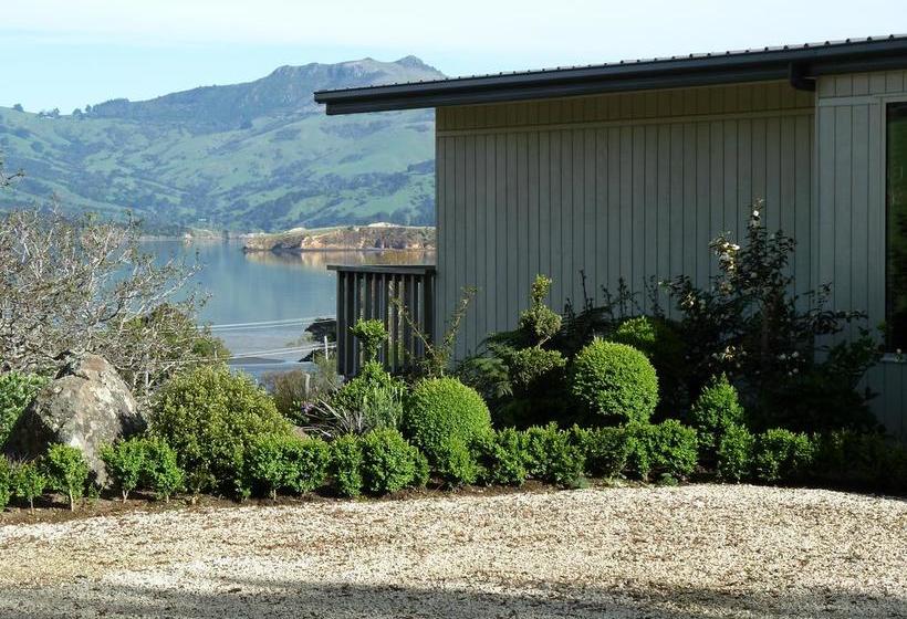 L Abri Bed And Breakfast 3