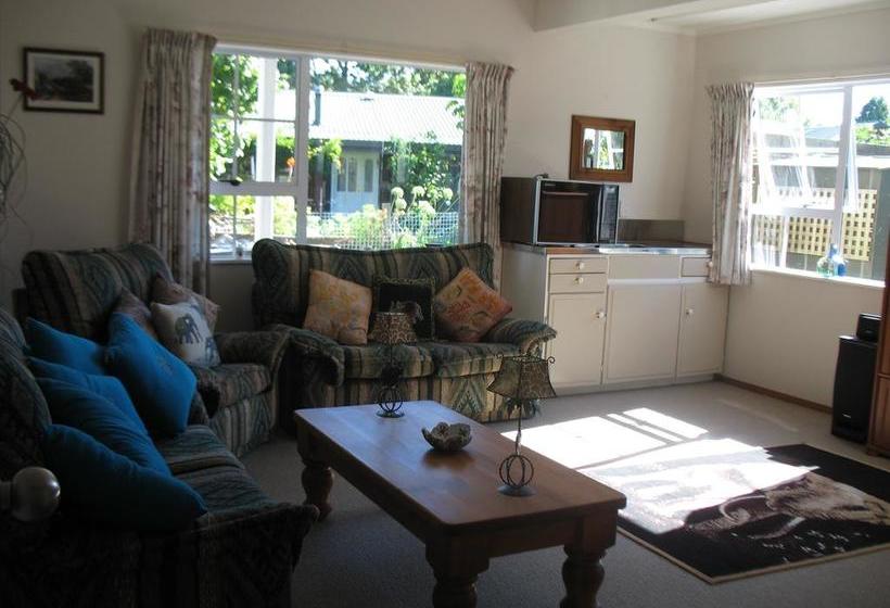 Rosalie On Albert B&b 15