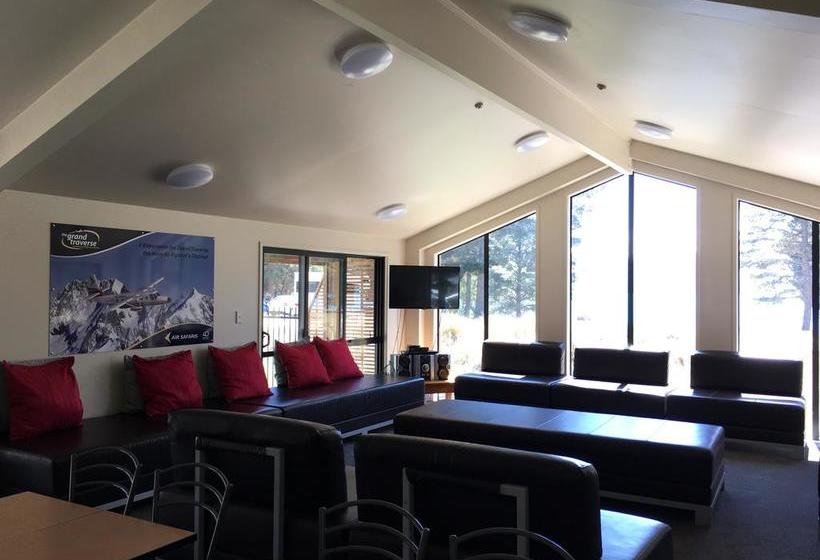 Hostel Lakefront Lodge Backpackers 1