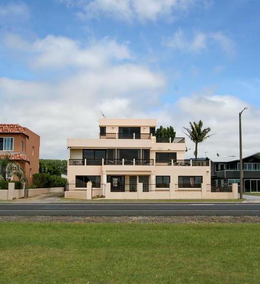 Absolute Beachview B & B 19