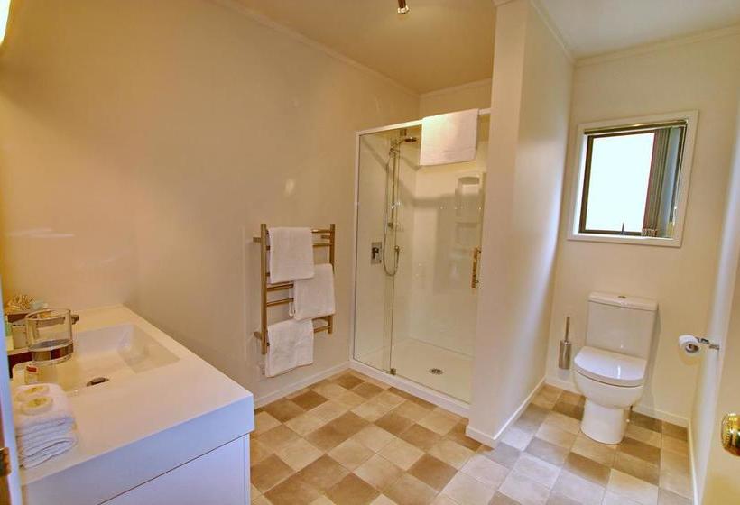 Absolute Beachview B & B 5