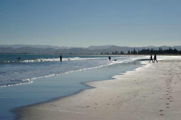 Whispering Sands Beachfront Motel 16