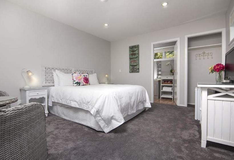 Bed and Breakfast Botanica Marlborough 3