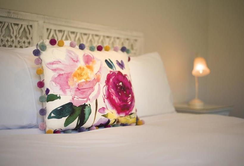 Bed and Breakfast Botanica Marlborough 5