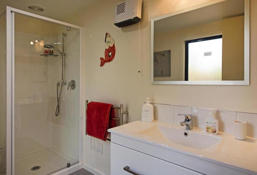 Mapua Hills Bed And Breakfast 15