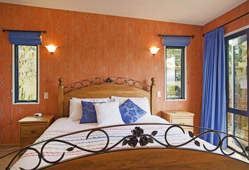 Mapua Hills Bed And Breakfast 4