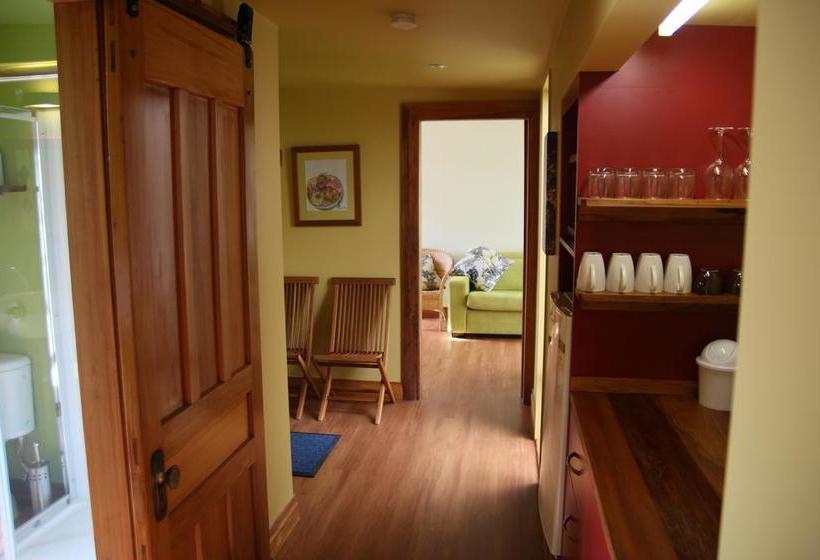 Bed and Breakfast Driftwood Retreat And Ecotours 14