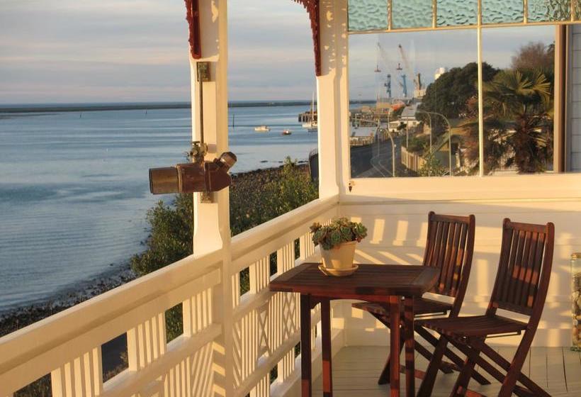 Bed and Breakfast Wakefield Quay House