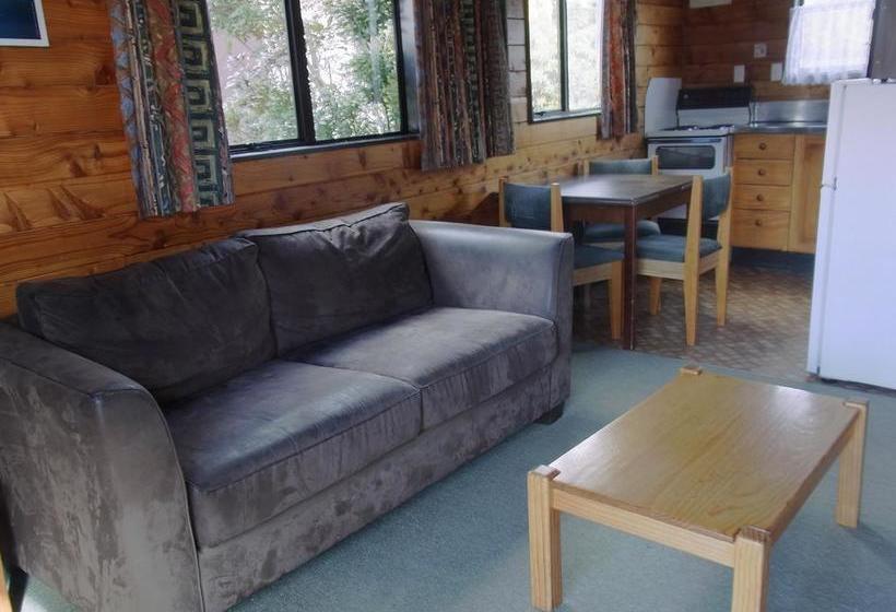 Ossies Motels And Chalets 3