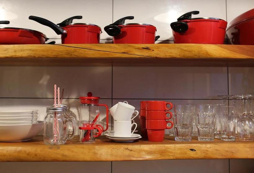 Hostel Drifting Sands Beachfront Accommodation 1