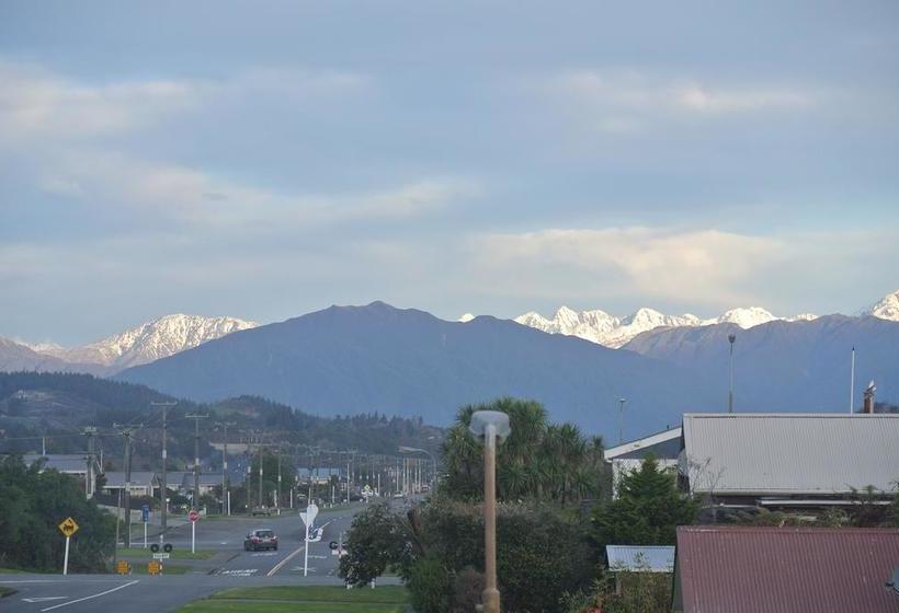 Hostel Drifting Sands Beachfront Accommodation 12