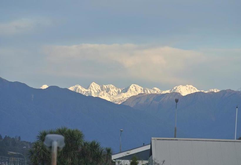 Hostel Drifting Sands Beachfront Accommodation 6