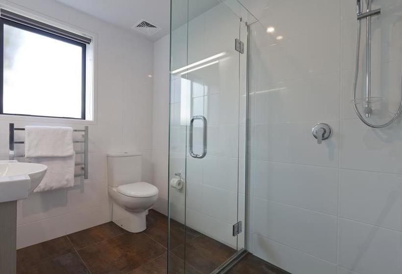 850 Cameron Motel 13