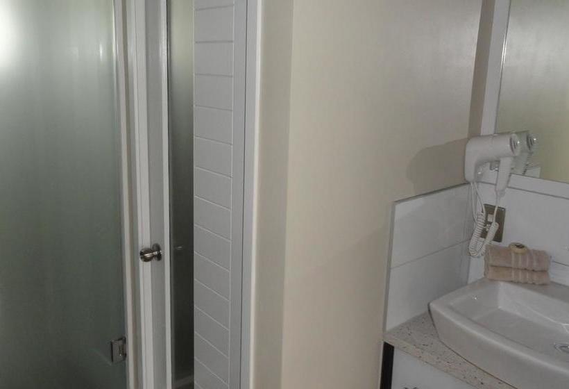 Aarburg Airport Motel 13