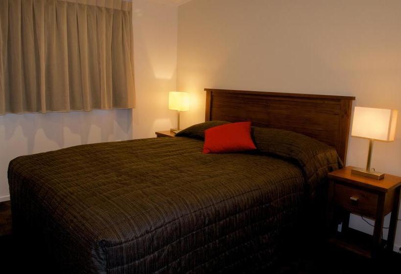 Motel Baileys At The Beach 9