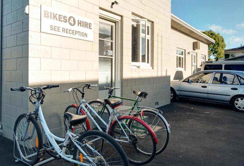 Hostel At The Right Place 15