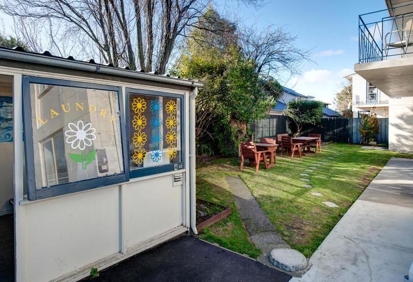 Hostel At The Right Place 16