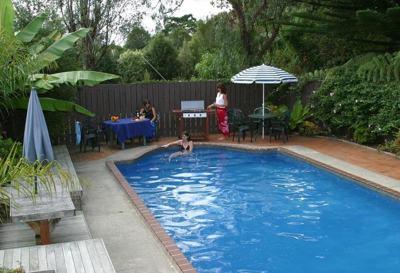 Kerigold Secluded Chalets Motel 7