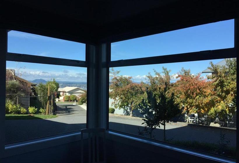 Bed and Breakfast Punawai Homestay 10