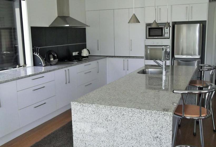 Montrose Bed & Breakfast Wanaka 13