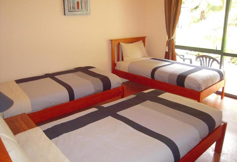 Hostel Little Earth Lodge 8