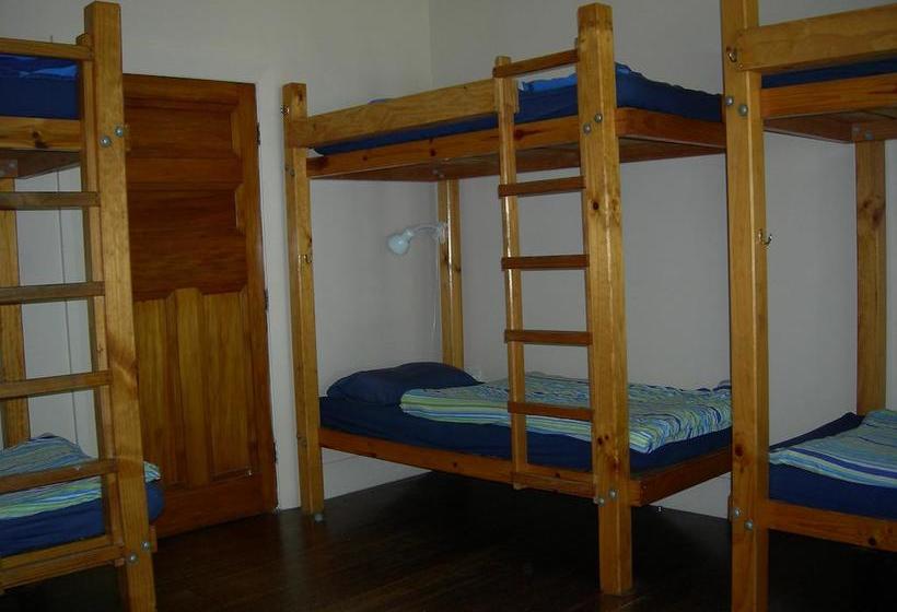 Hostel White Elephant Backpackers 12