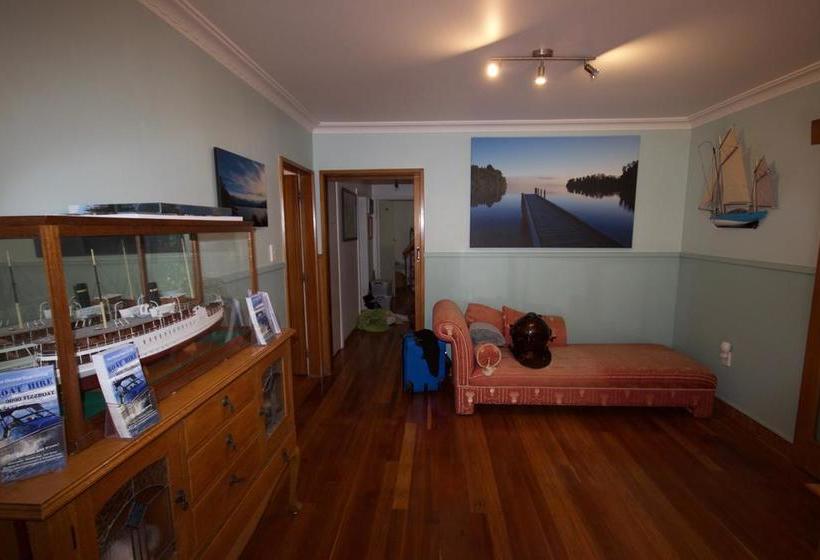 Bed and Breakfast Driftwood House 11