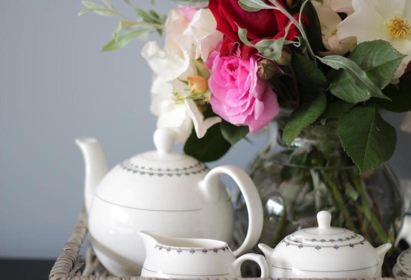 Bed and Breakfast Revive On Oakview Boutique Beauty And Accommodation 10