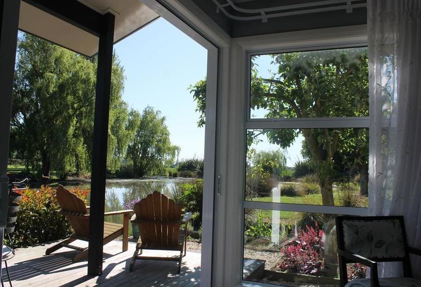 Bed and Breakfast Revive On Oakview Boutique Beauty And Accommodation 6