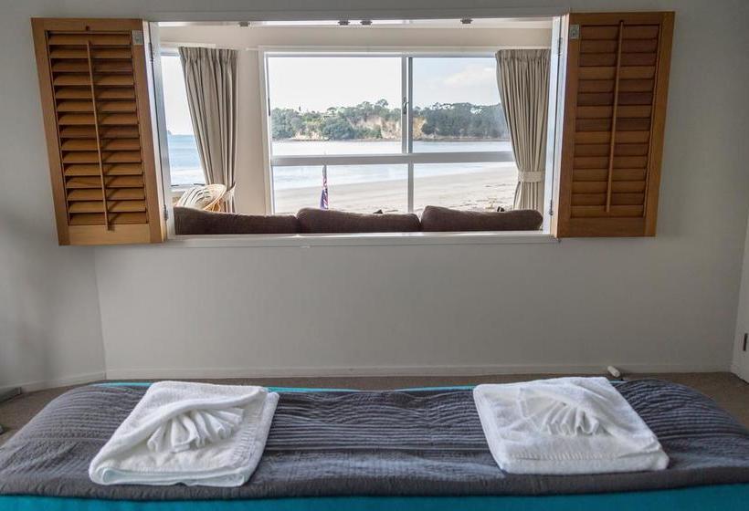 Motel Waterfront Apartments Whitianga 19