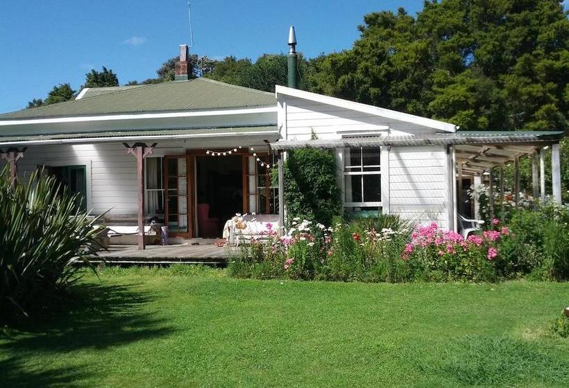 The Innlet Hostel And Cottages South Island