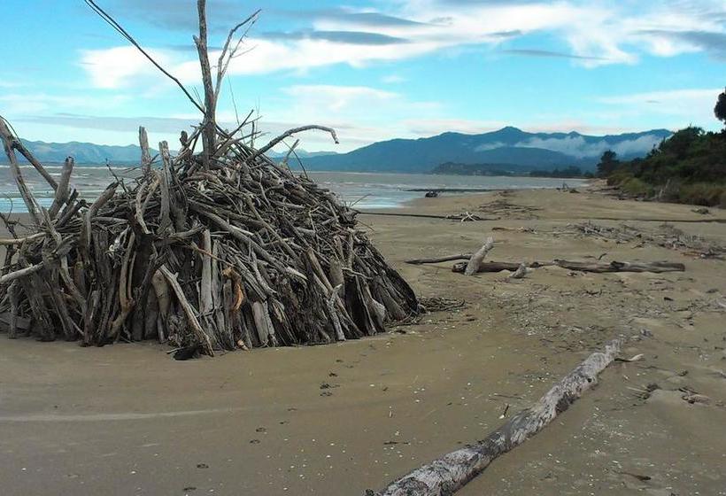 The Innlet Hostel And Cottages 13