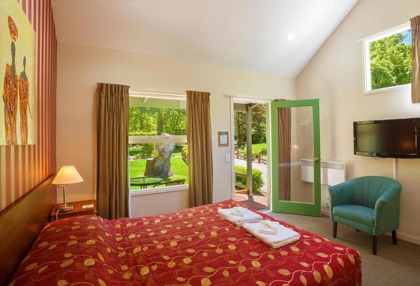 Motel Shades Of Arrowtown 12