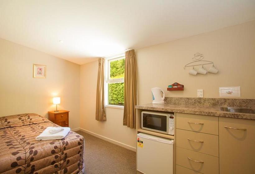 Motel Shades Of Arrowtown 7