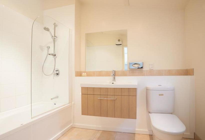 Motel Shades Of Arrowtown 8