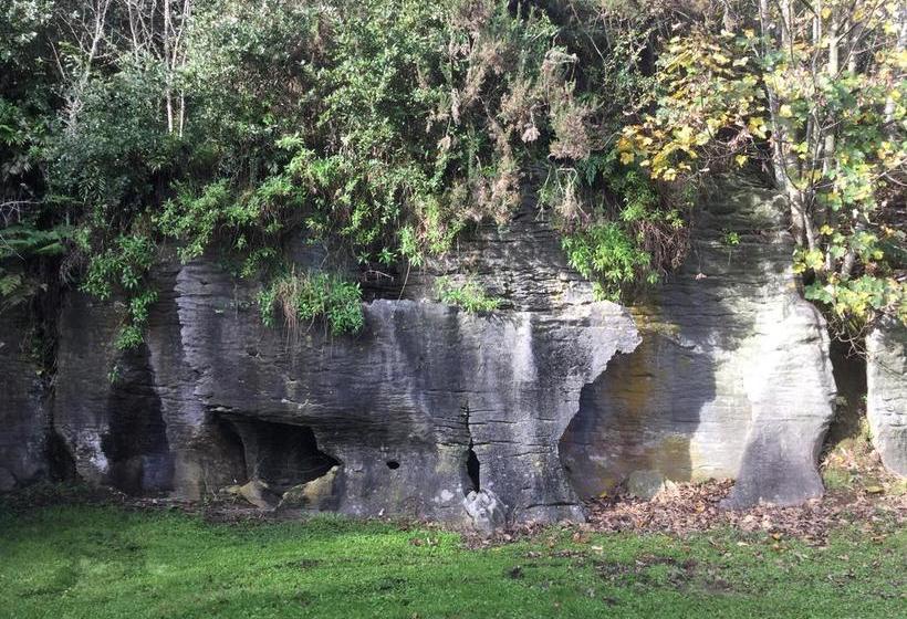 Motel The Rocks Chalets 20