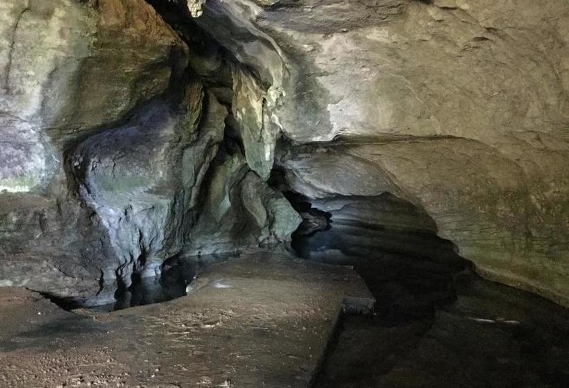 Motel The Rocks Chalets 5