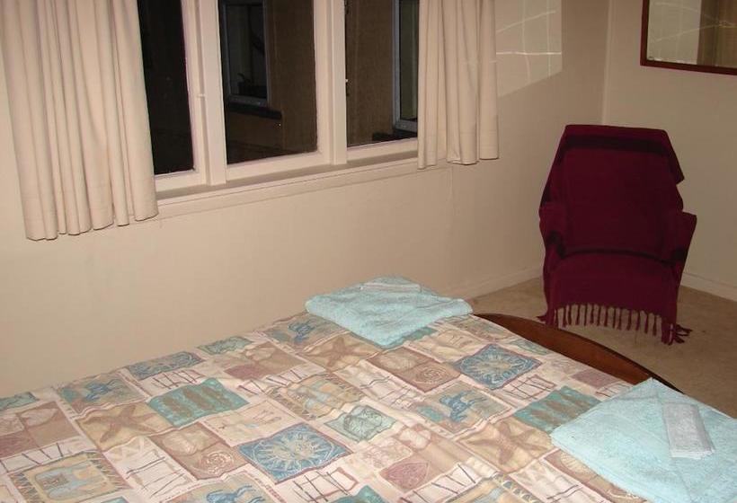 Hostel Brunnerton Lodge And Backpackers 4