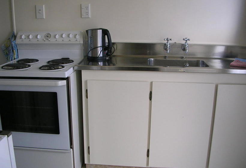 Alexandra Garden Court Motel 11