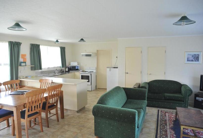 Alexandra Garden Court Motel 13