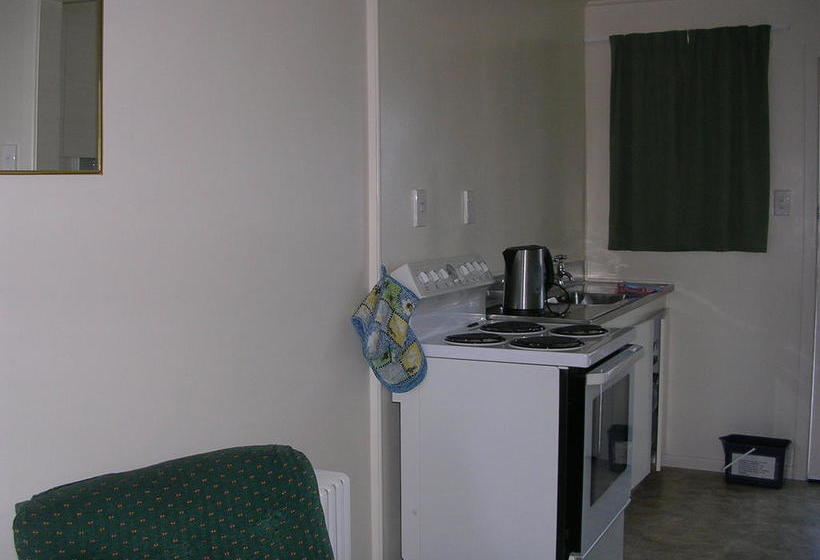 Alexandra Garden Court Motel 16