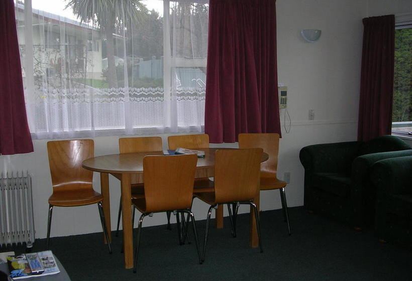 Alexandra Garden Court Motel 7