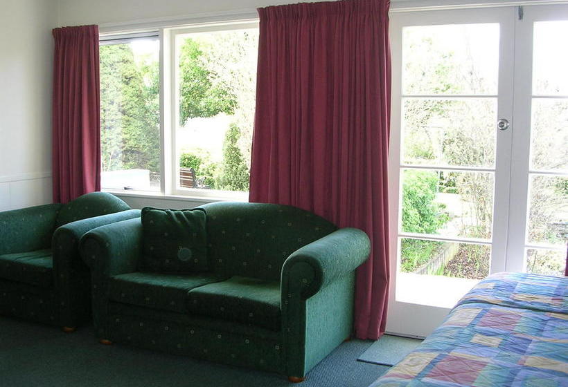 Alexandra Garden Court Motel 8